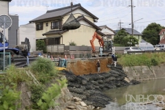 大雨の影響で崩れた山中川_愛知県_2023年_KDO_2023060511160
