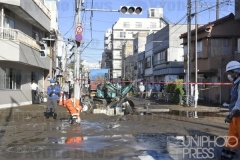 水道管が破損して一時冠水_東京都江東区_2021年_KDO_2021042610655